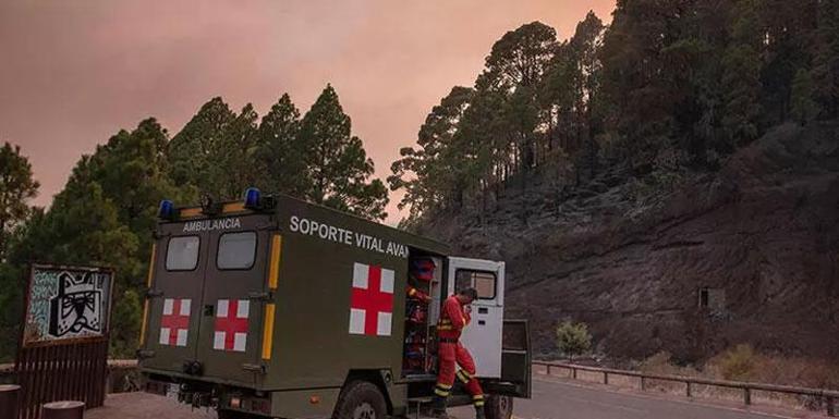 İspanyada daha önce görülmemiş yangın: 25 bin kişi tahliye edildi