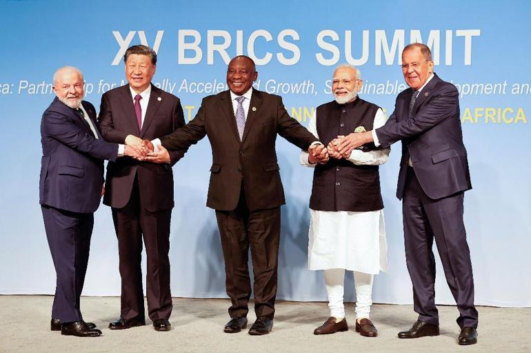 Yokluğu dikkat çekti: Çin lideri BRICS konuşmasını bakana devretti