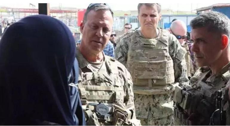 ABDli orgeneral DEAŞ kampında Fotoğrafları resmi site yayınladı