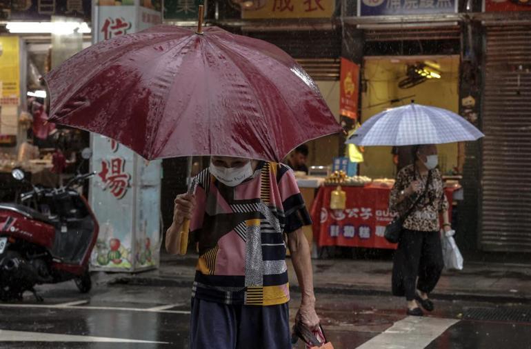 Tayvan’da Haikui Tayfunu’nda 100den fazla kişi yaralandı
