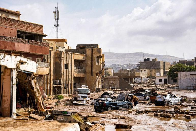 Son dakika... Libyadaki sel felaketinde can kaybı artıyor:  Yalnızca Dernede 5 bin 200 kişi öldü