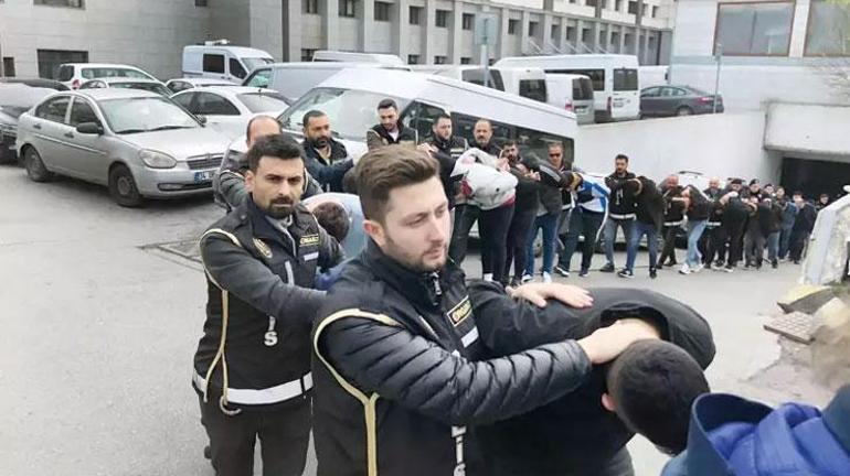 Atina’da kanlı pusu: ‘Ölüm çetesine’ 6’lı infaz