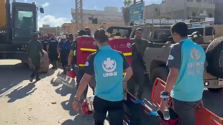 Libyaya ilk yardım eli Türkiyeden: Geldiğimizde bizden başka kimse yoktu