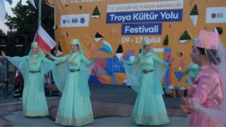 Troya Kültür Yolu Festivaline muhteşem final