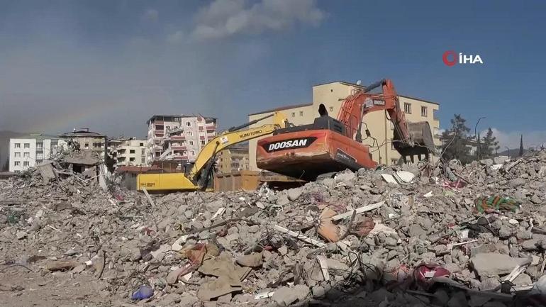 Gözde Apartmanı depremde 25 kişiye mezar olmuştu… Projesi eksik ve hatalı çıktı
