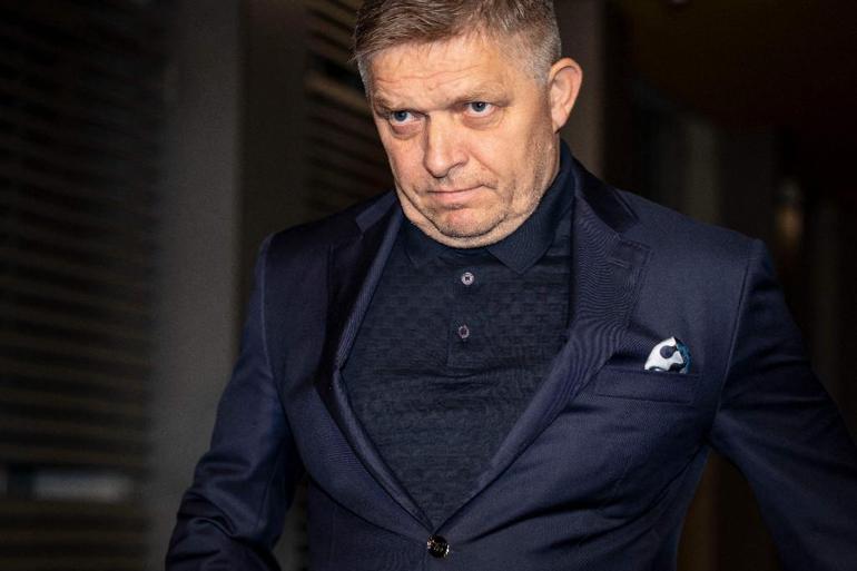 Slovakya’da seçimleri Rusya yanlısı parti kazandı