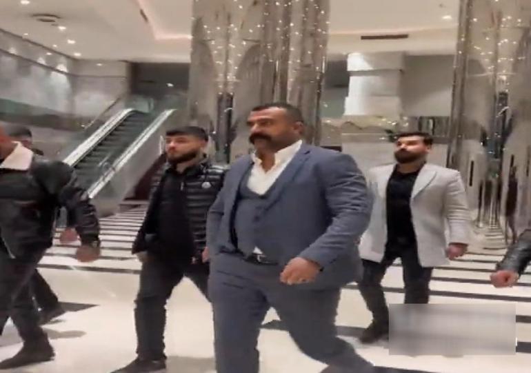Polisli çete, sitedeki daireleri kapı kilitlerini kırarak başkalarına kiralayıp, satmış