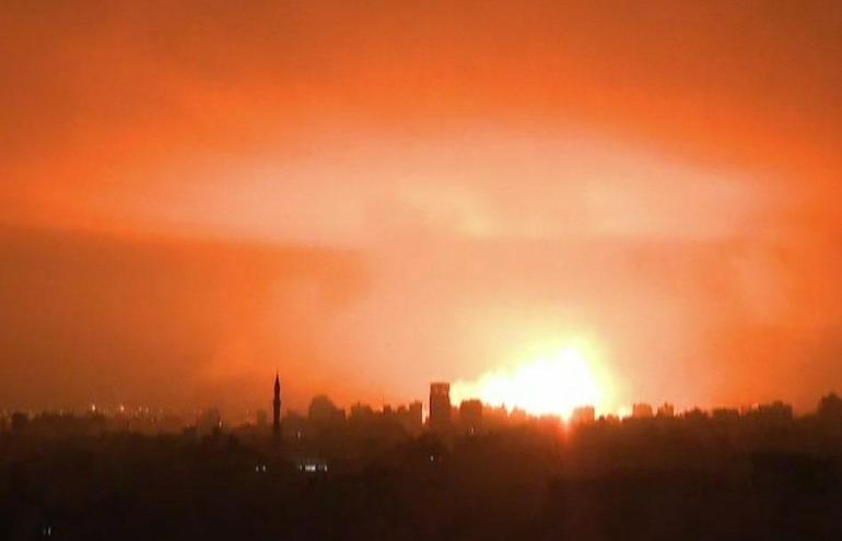 İsrailden Gazzeye 21. günde en ağır bombardıman