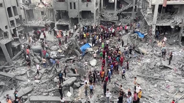 Yoğun saldırıların ardından Gazzenin dünya ile bağlantısı kesildi