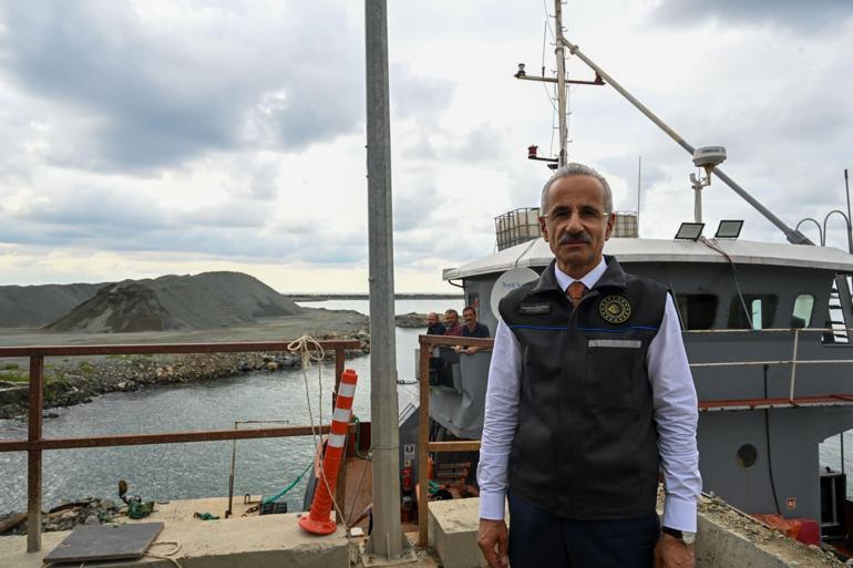 İskenderun Limanının bir rıhtımı daha gemi trafiğine açıldı