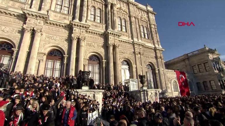 Atatürk Dolmabahçe Sarayı’nda anıldı
