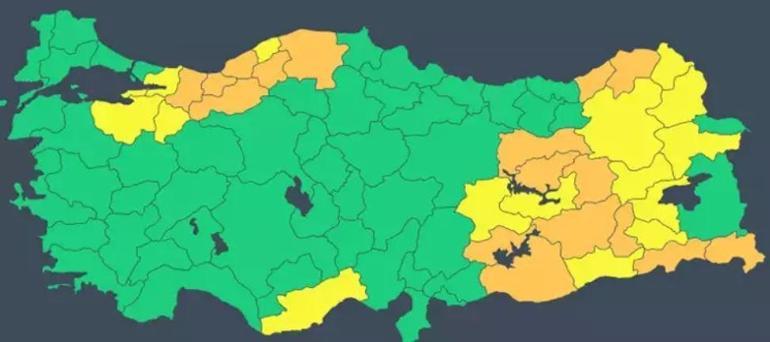 Meteorolojiden yoğun kar ve sağanak uyarısı Okul tatili haberleri peş peşe geldi