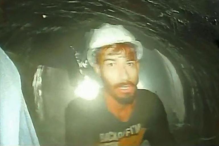 Günler sonra ilk görüntü Hindistanda tünelde mahsur kalan 41 işçi kurtarılmayı bekliyor…