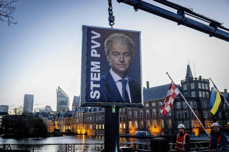 Hollandada sandıktan aşırı sağcı Geert Wilders çıktı: ‘Camileri kapatmayacağız’ mesajı geldi