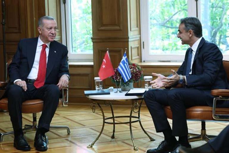 SON DAKİKA: Tarihi ziyaret sonrası Cumhurbaşkanı Erdoğandan önemli mesajlar