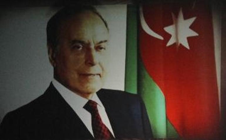 Haydar Aliyev, vefatının 20nci yılında Bakü’de anıldı