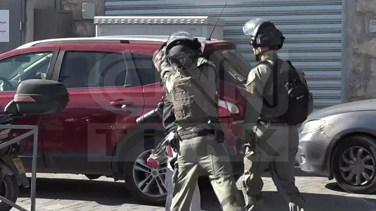 İsrailli Bakandan işkenceci polise göreve dönme sözü