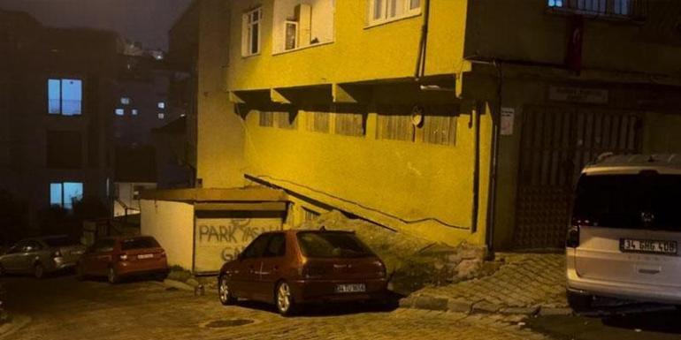 Dehşete düşüren olay Doğum sonrası bebeğini bina boşluğuna attı