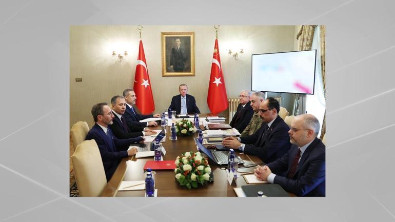 Son dakika... Cumhurbaşkanı Erdoğan başkanlığında güvenlik toplantısı sona erdi