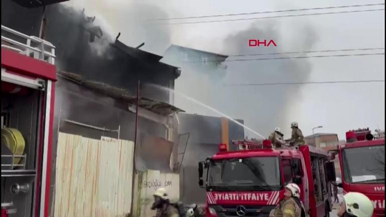 SON DAKİKA: Ataşehirde iş yeri yangını