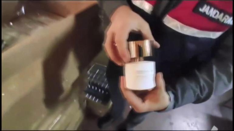 Başakşehirde sahte parfüm operasyonu: 3 gözaltı