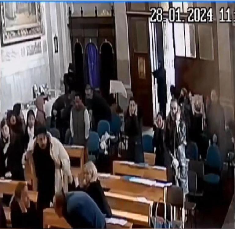 Bakan Yerlikaya, kilise saldırısına dair detayları Hande Fırata anlattı