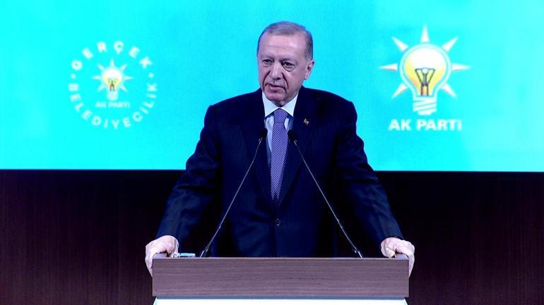 Son dakika... Erdoğan, AK Partinin seçim beyannamesini açıkladı