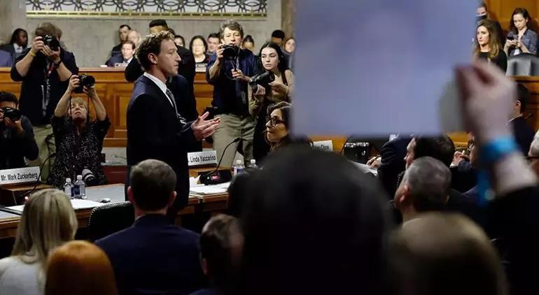 Sosyal medya devlerine terleten sorular Bir bir ifade verdiler: Zuckerberg güldürdü...