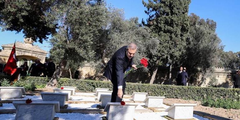 Dışişleri Bakanı Fidan Malta Başbakanı Abela ile görüştü