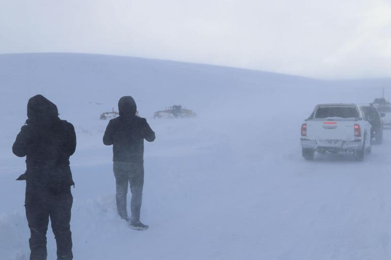 Vanın 4 ilçesinde eğitime kar engeli; 199 yerleşim yeri ulaşıma kapalı