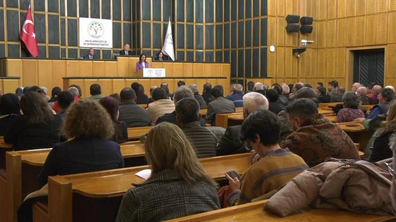 Başak Demirtaş neden aday olmadı DEM Partinin İstanbul adayı kim olur