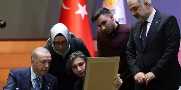 Cumhurbaşkanı Erdoğandan AK Parti İl Başkanlığına taziye ziyareti