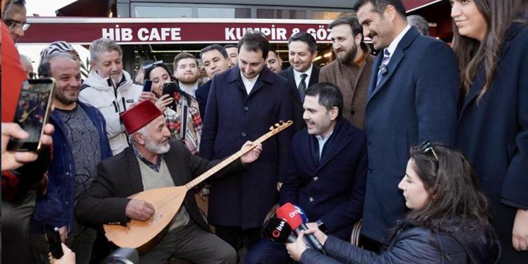 Murat Kurum, Beşiktaş’ta vatandaşlar tarafından ilgiyle karşılandı