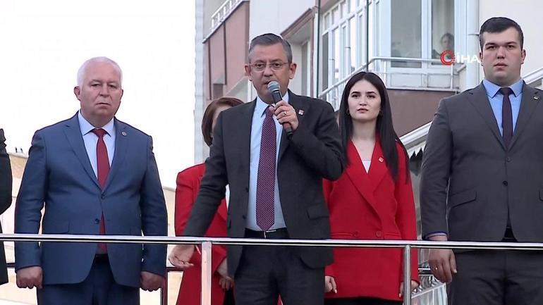 Özelden Türkere cevap: Partisini bırakmış, karşımıza aday olmuş