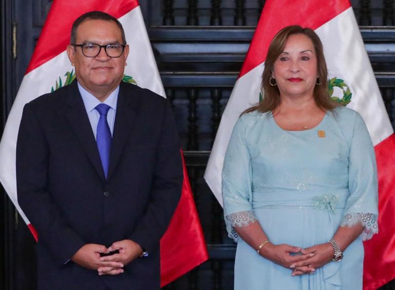  Peru Başbakanı Otarola istifa etti
