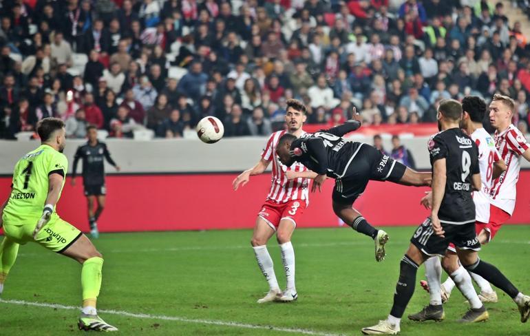 Beşiktaş, Antalyaspora eksik yakalandı