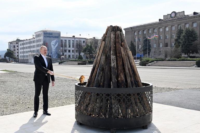 Aliyev nevruz ateşini Hankendi’de yaktı