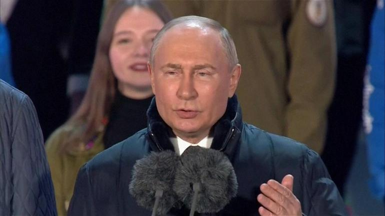 Putinden gövde gösterisi