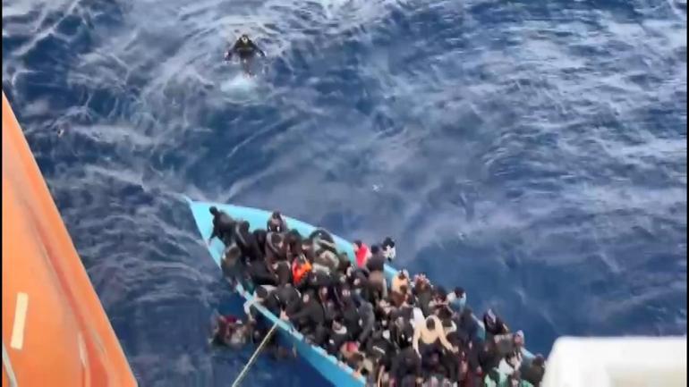Türk tanker gemisi 120 mülteciyi kurtardı