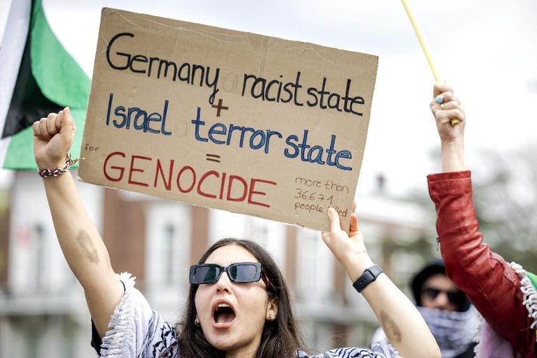 Almanya’ya karşı ‘soykırıma ortak olma’ suçlaması: İlk duruşma Laheyde başladı