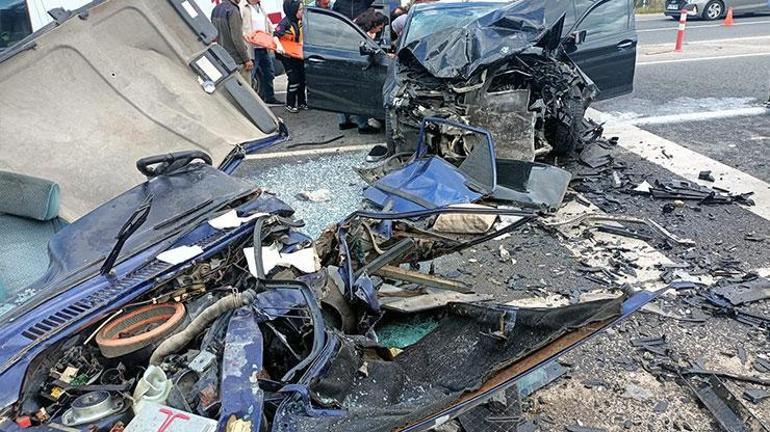 Malatya’da feci kaza Otomobil bu hale geldi: 3 ölü, 5 yaralı