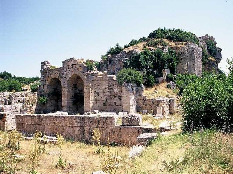 Batı Anadolunun en eski yerleşim yeri: Hacılar Höyüğü Burdur gezilecek yerler listesi ve Hacılar Höyüğü hakkında bilgiler…