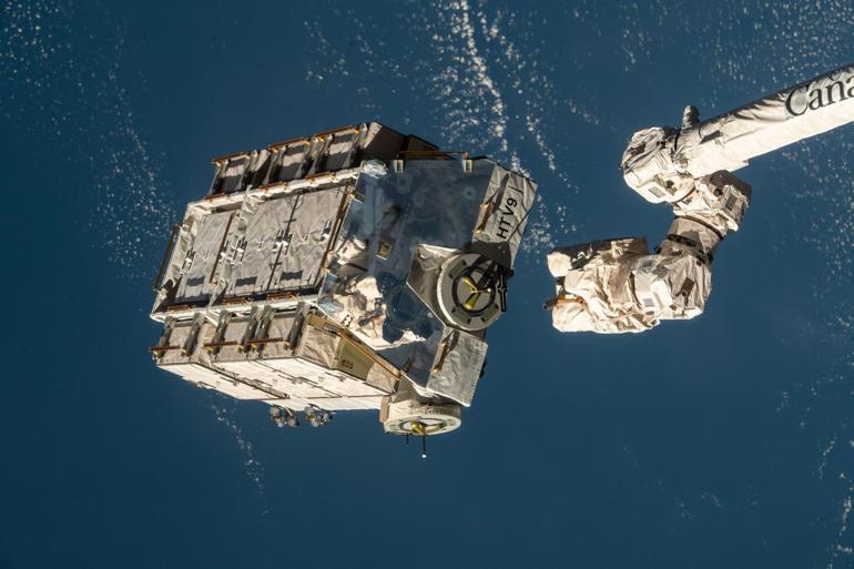 Uzaydan gelip, evin çatısına düştü NASA doğruladı: Neden olduğu ortaya çıktı…