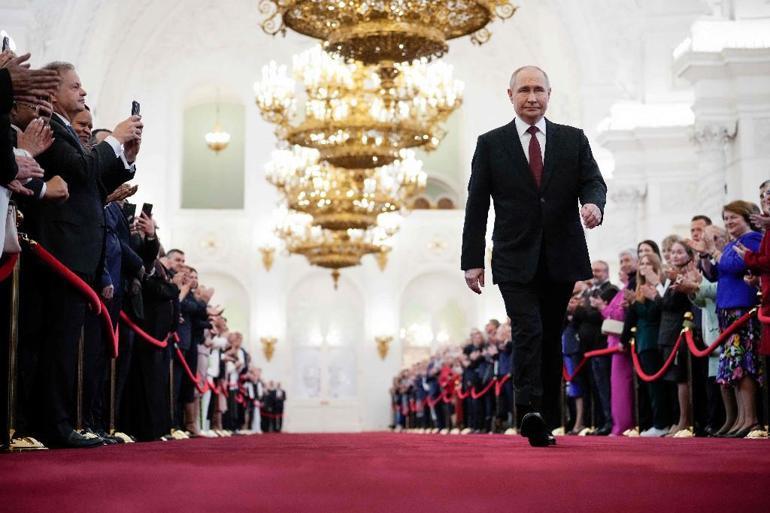 Kremlinde tören: Putinin 5. dönemi başladı