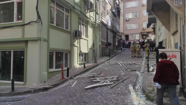 SON DAKİKA HABERİ: Beşiktaşta 4 katlı binada doğal gaz patlaması