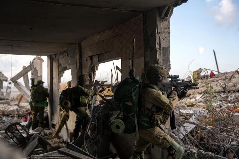 Gazze Şeridinde 5 İsrail askeri dost ateşiyle öldü