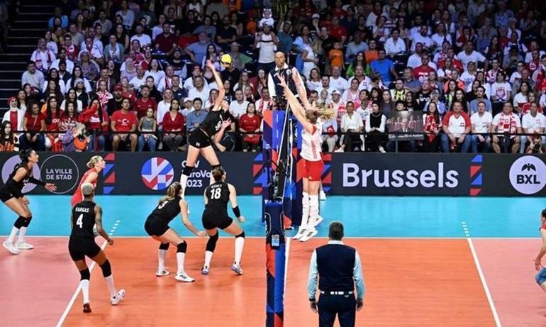 Türkiye - İtalya voleybol maçı ne zaman, saat kaçta, hangi kanalda Filenin Sultanları 3.maçına çıkıyor