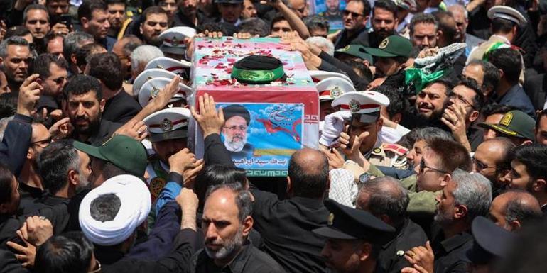 İran Genelkurmay Başkanlığı Reisinin kaza raporunu açıkladı Helikopterin düşme nedeni ne