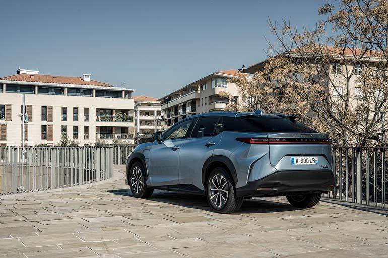 Lexus tam elektrikli RZ 450e’yi Türkiye’de satışa sundu