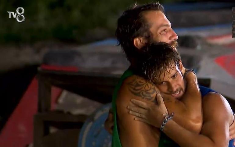 Survivor ilk finalist belli oldu Batuhan şükürler etti İstanbul finaline kim kaldı